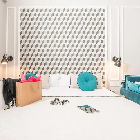 Mosaic By Ona Hotel 3*