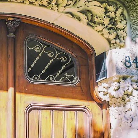 Mosaic By Ona Hotel 3*