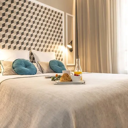 Mosaic By Ona Hotel 3*